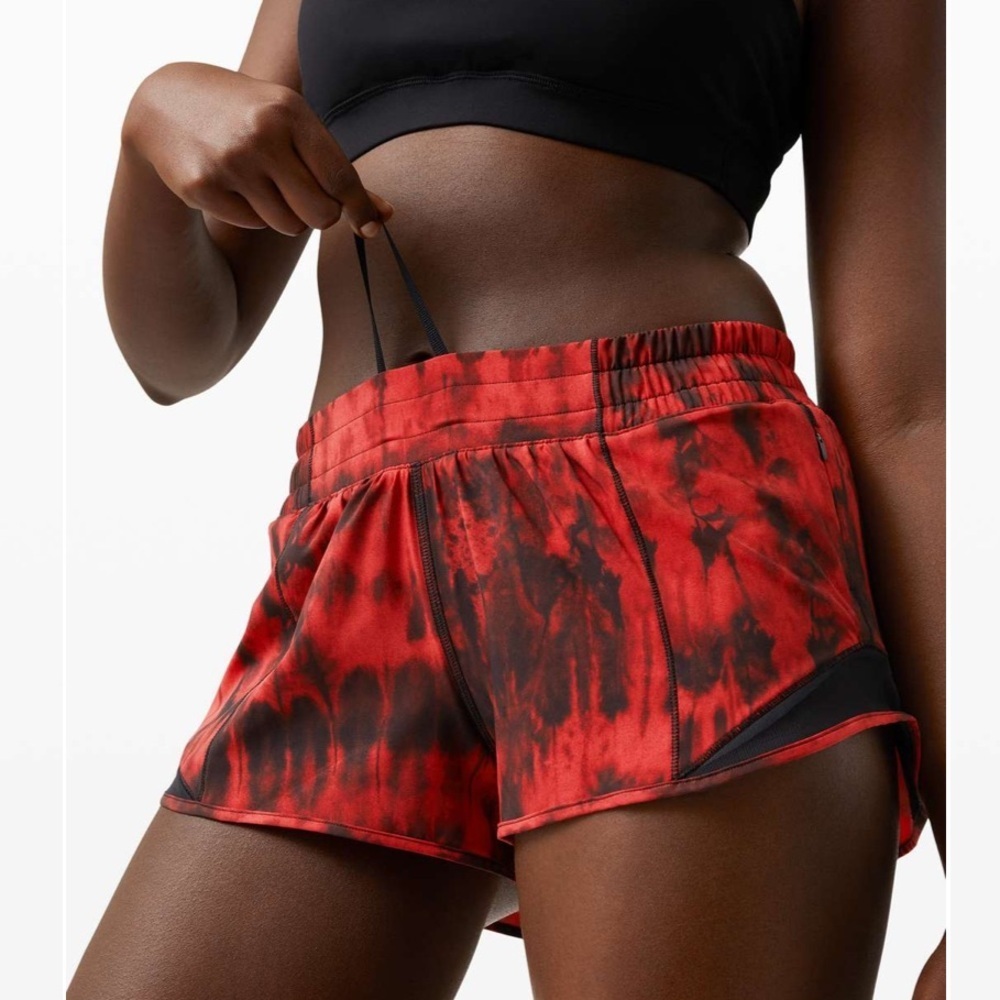 lululemon athletica RARE Hotty Shorts 2.5 “ Game Day Shorts